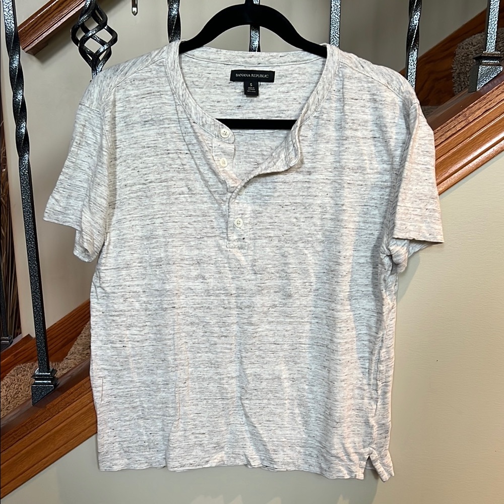 Banana Republic Gray Short Sleeve Tee